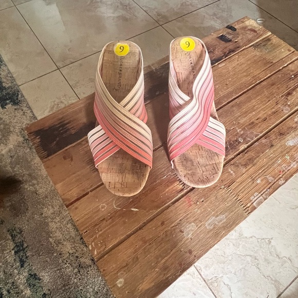 Pink Wedges - Picture 7 of 7